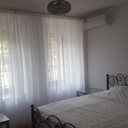 Apartmani Zaara SJJ Exteriör bild