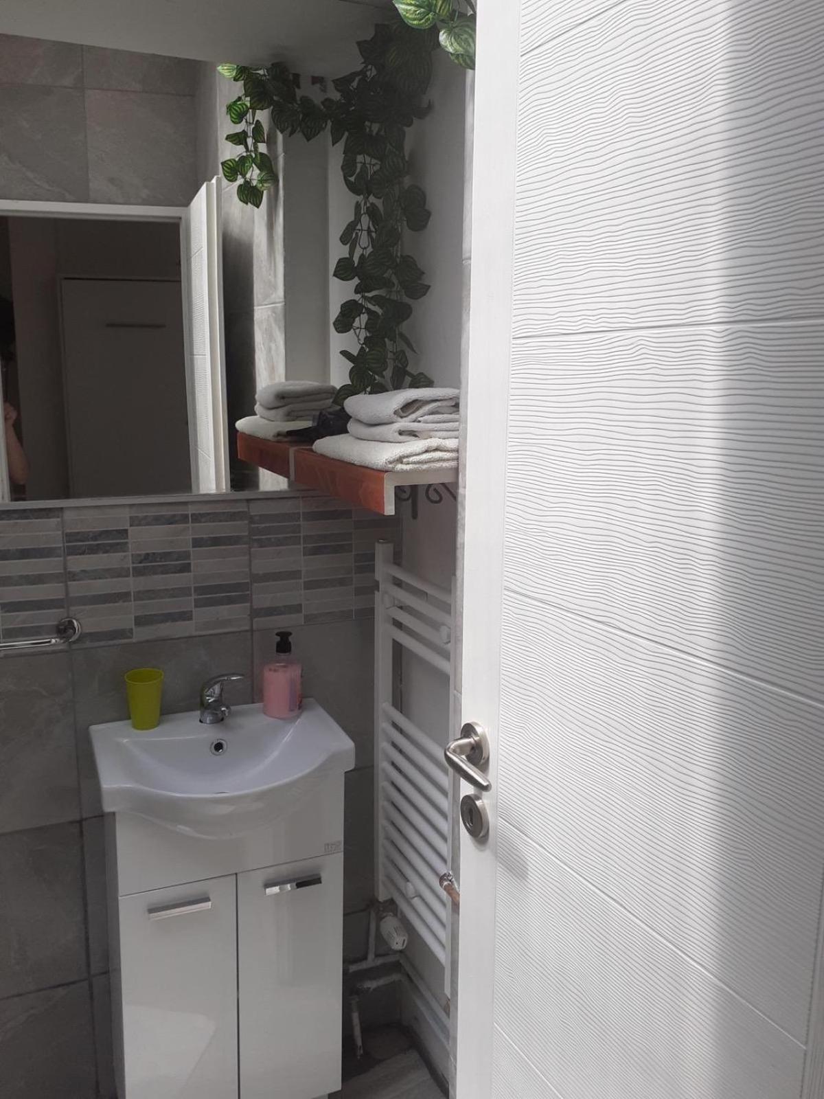 Apartmani Zaara SJJ Exteriör bild